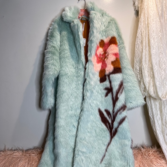 Free People Fluffy Flower Fur Long Duster Whimsical Pretty Coat L - Picture 7 of 11